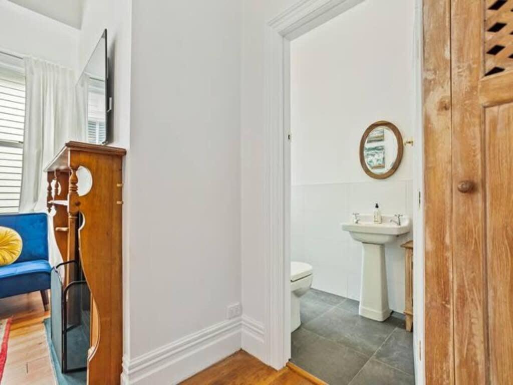 Cheerful 1 Bedroom Home With Free Parking Окленд Екстер'єр фото